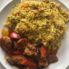 A picture of Fried Rice & Spaghettini.