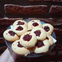 Una foto de Pepas de dulce de membrillo sin manteca