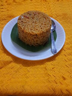தக்காளி சாதம்(tomato rice recipe in tamil) செய்முறை முக்கிய புகைப்படம்