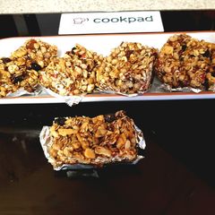 A picture of My Bars of Yummy Granola and Trail Mix Bars outdoors 😚.