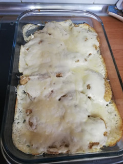 Una foto de Pechugas de pollo al horno con nata y queso