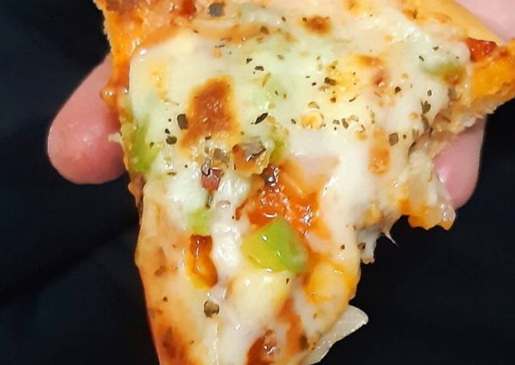 Veggie corn pizza