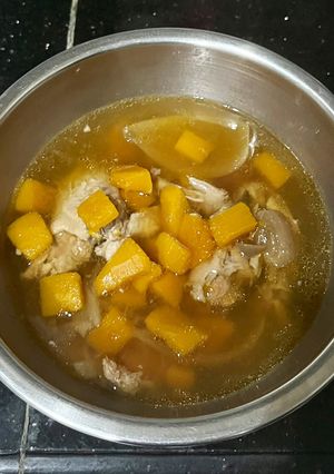 Foto resep Sup Ayam Kabocha (versi MPASI/anak2) simple dgn slowcooker