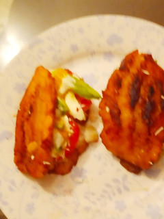 Una foto de Patacones con queso