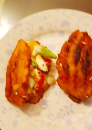 Una foto de Patacones con queso