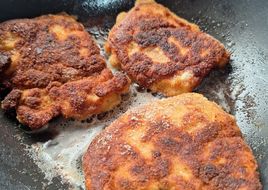Milanesa de pollo rellenas