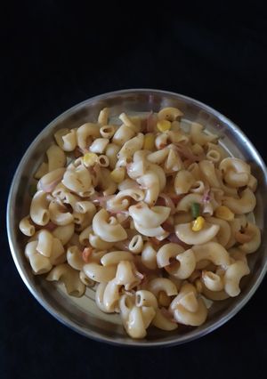 शेजवान मेयो मैक्रोनी रेसिपी मुख्य फोटो