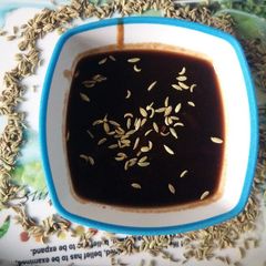 A picture of Tamarind chutney.