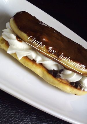 A picture of Eclairs.