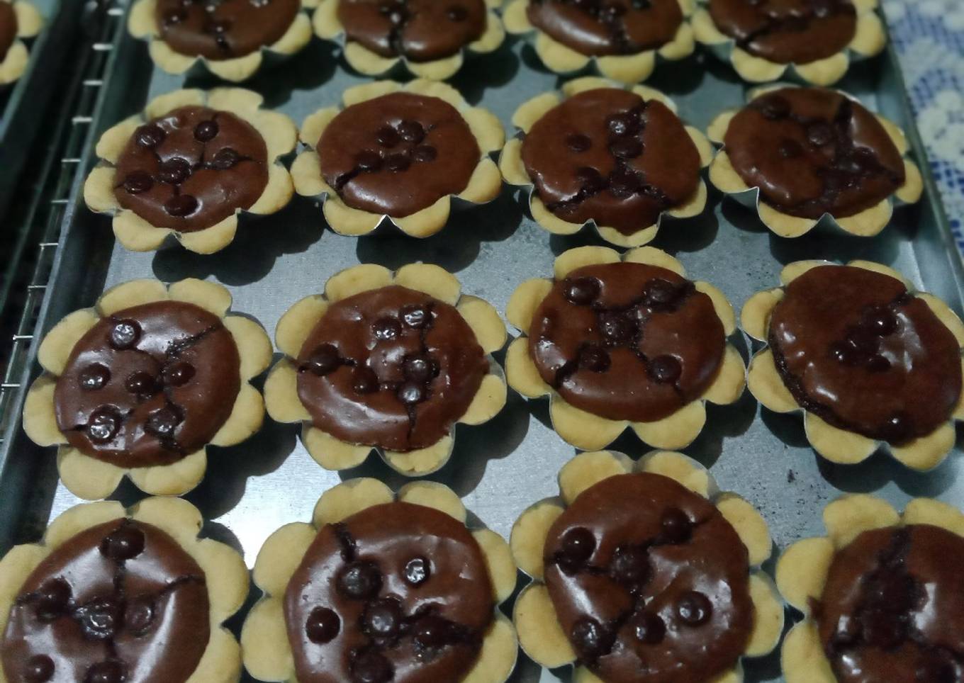 Pie Brownies toping chocochips dan keju