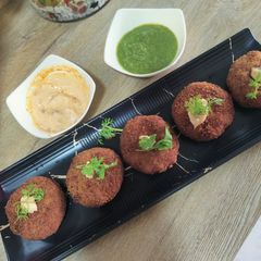 A picture of Beetroot avocado bites.