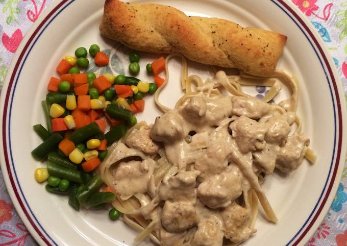 Steps to Make Quick Cajun Chicken Alfredo