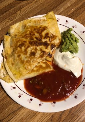 A picture of Easy Chicken Quesadillas.