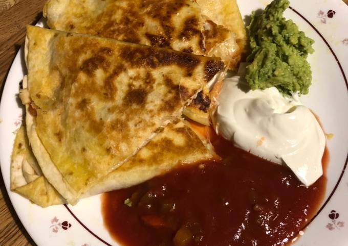 How to Prepare Any-night-of-the-week Easy Chicken Quesadillas