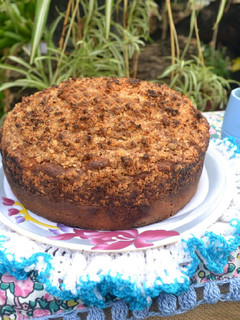 Una foto de Torta matera de membrillo y manzana con crumble de avena❤