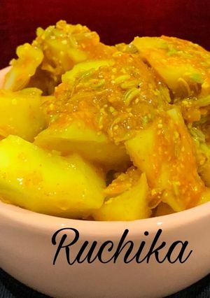 A picture of Instant Mango pickle.