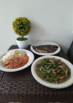 Foto resep Sambal jambu bol putih, ikan bakar oregano, tumis kangkung