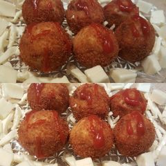 A picture of Cheese balls.