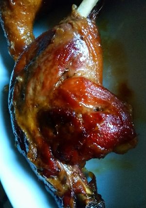 Une photo de Cuisse de canard au miel