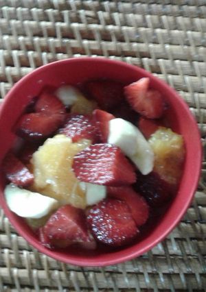Una foto de Ensalada de fruta individual LULI