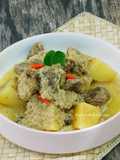 Opor Daging Kentang Pedas