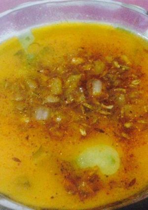 A picture of Yellow moong daal with takda.