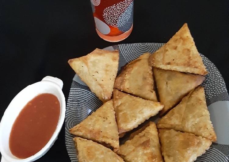 Easiest Way to Make Super Quick Homemade United king style qeema samosa