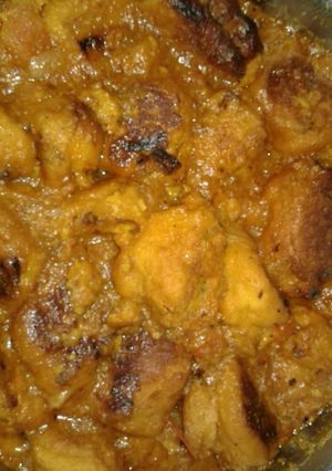 A picture of Chicken curry.