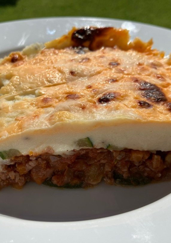 Una foto de Moussaka de calabacín y pollo (a mi manera)