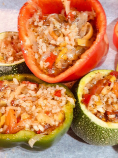 Una foto de Verduras rellenas de arroz c/verduras al eneldo