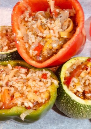 Una foto de Verduras rellenas de arroz c/verduras al eneldo