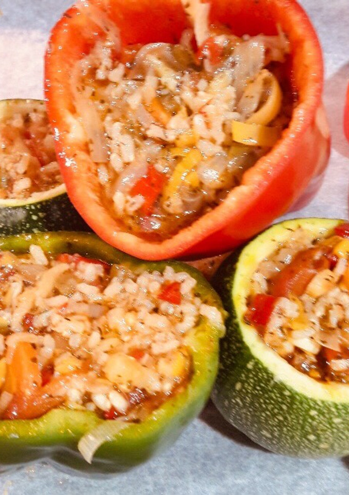 Una foto de Verduras rellenas de arroz c/verduras al eneldo