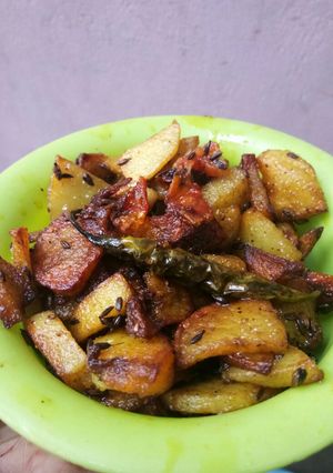 A picture of Potato-Tomato Fried.
