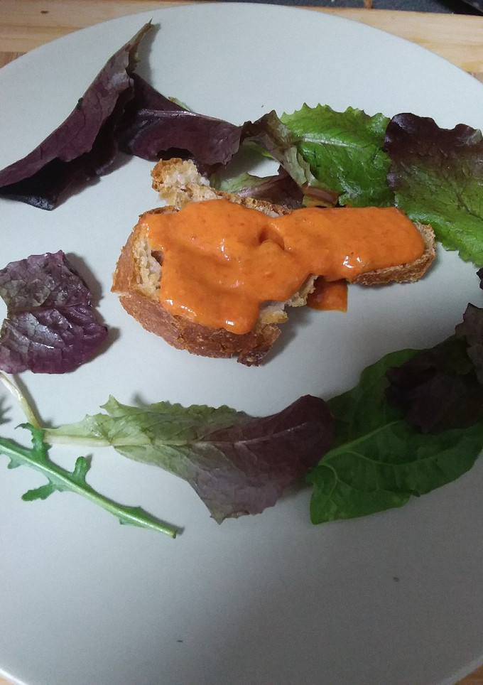 Una foto de Untable de alubias 🫘y pimientos rojos 🌶️