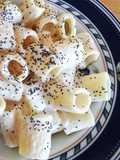Mezze maniche con ricotta fresca di capra e semi di papavero 🌷