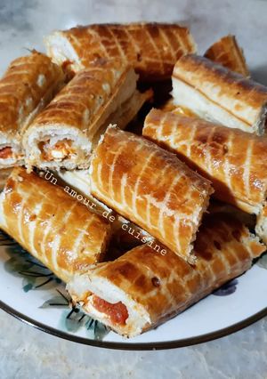 Une photo de Feuilletés tomate fromage 🧀