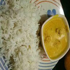 A picture of Kadi and rice.