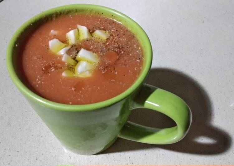 Gazpacho con un toque de color