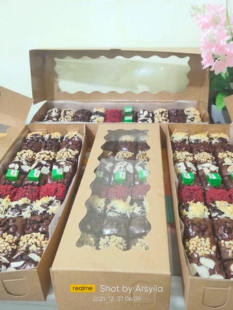 Langkah Mudah untuk Menyiapkan Resep Fudgy brownies shiny crust yang Bikin Ngiler Anti Ribet, Bisa Manjain Lidah