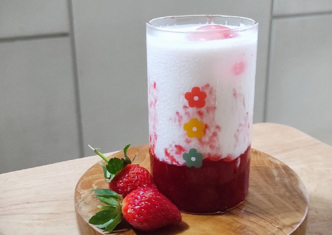 Korean Strawberry Milk