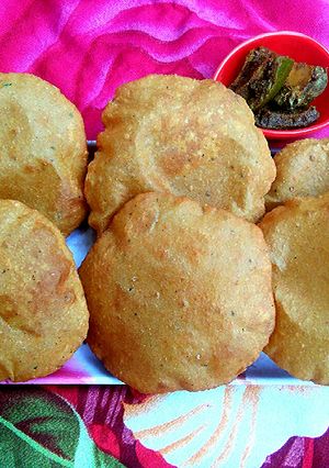 A picture of Tamater ki Masaledar Poori.