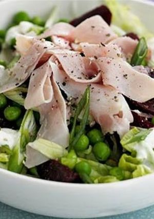 A picture of Asian ham&beetroot salad.
