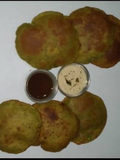 मटर की पूरी (Matar ki puri recipe in Hindi) रेसिपी मुख्य फोटो