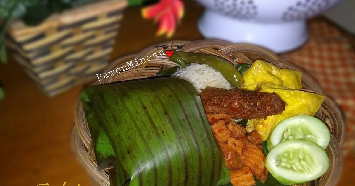 Resep Ayam Ungkep Daun Pisang - Rasmi Sue