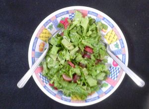 Una foto de Ensalada con Aderezo de Miel (La Cierva Blanca)