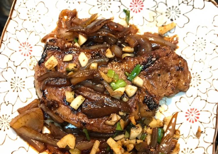 How to Prepare Speedy Pork chop with onion