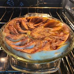 A picture of German Apple Pancakes.