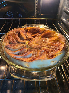 A picture of German Apple Pancakes.