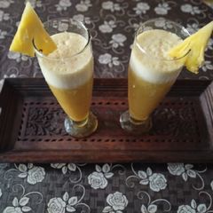 A picture of Pineapple juice.