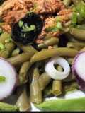Ensalada de judías verdes, con alioli de cebollino y ajo negro